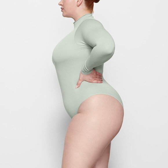 SKIMS Essential Mock Neck Long Sleeve Bodysuit Agave Green 4X/5X - Picture 12 of 12